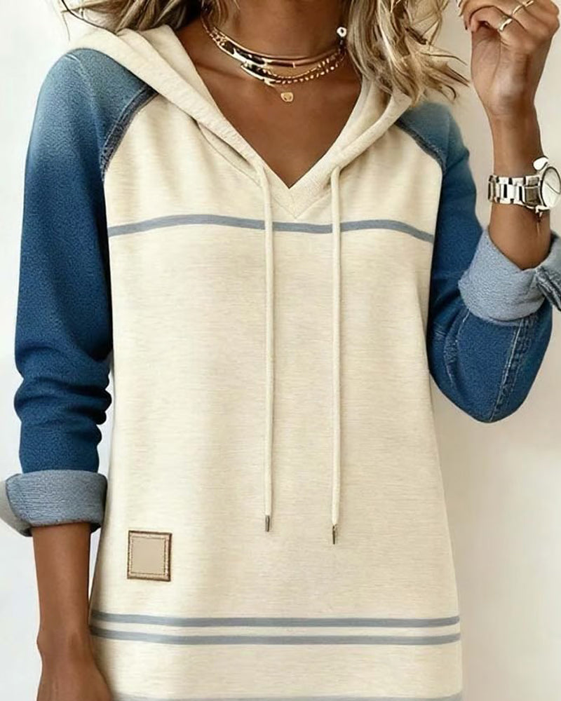 Daniela | Gestreiftes Kleid mit Kapuze