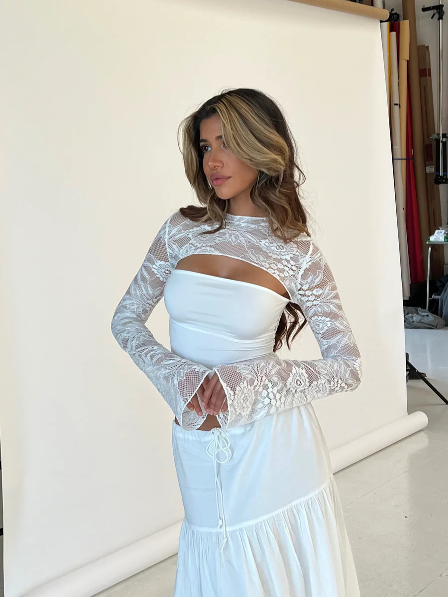 Isabella | Elegantes Spitzen-Top