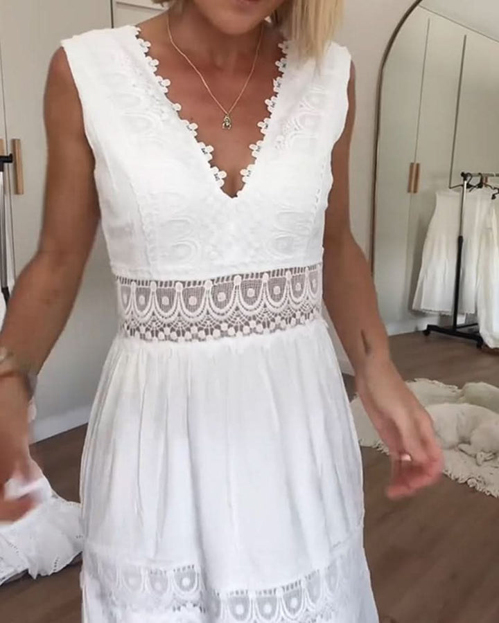 Rosa | Spitzenkleid mit V-Ausschnitt