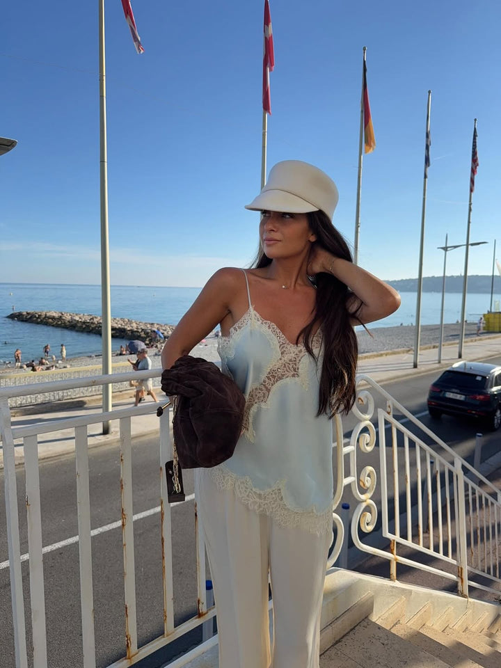 Daniela | Modernes asymmetrisches Top