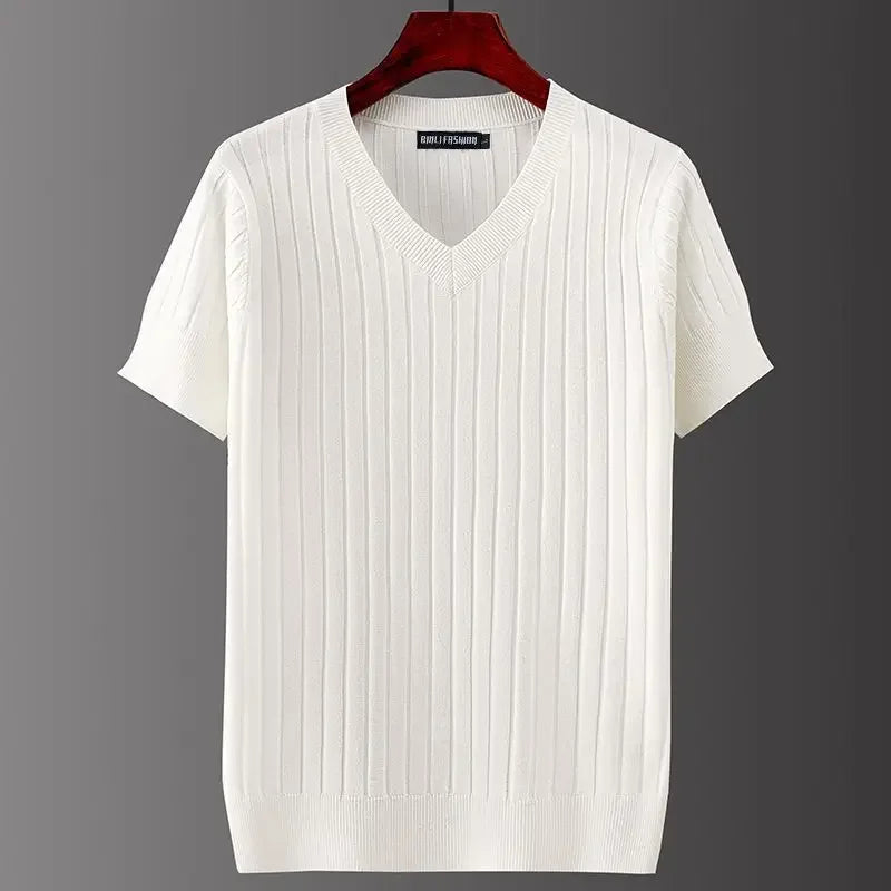 MATÍAS | T-SHIRT MIT V-AUSSCHNITT
