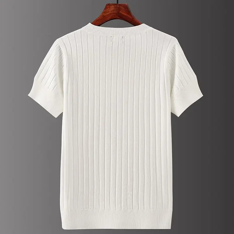 MATÍAS | T-SHIRT MIT V-AUSSCHNITT
