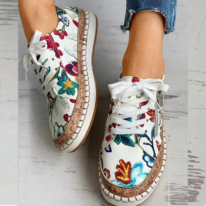 Oluchi | Sneaker mit Blumenmuster