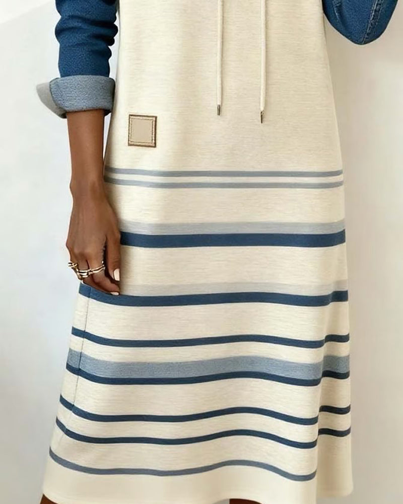 Daniela | Gestreiftes Kleid mit Kapuze