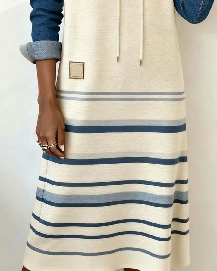 Daniela | Gestreiftes Kleid mit Kapuze